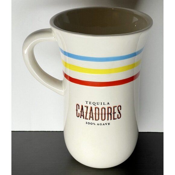 Cazadores Tequila 100% Agave Pitcher 32 oz./946ml. - Picture 3 of 4